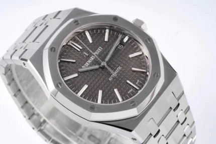 Audemars Piguet Royal Oak 15400 Silver Automatic | Mirck Clone