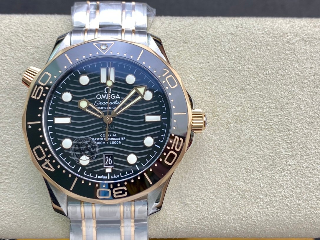Patek Philippe Aquanaut 5261R Rose Gold - Mirck Clone Patek Philippe Aquanaut 5261R Rose Gold - Mirck Clone