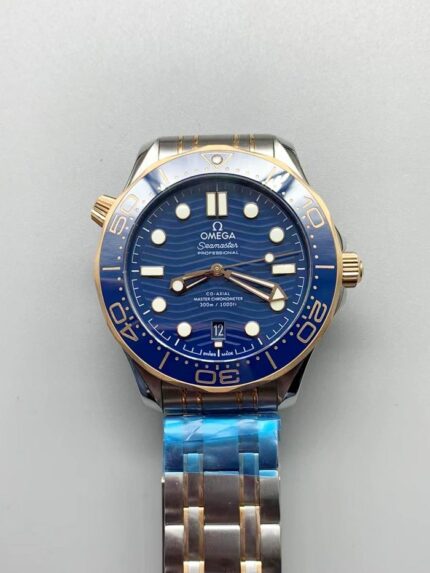 Patek Philippe Aquanaut 5968 Chronograph Steel Casing Blue Dial Watch - Mirck Clone