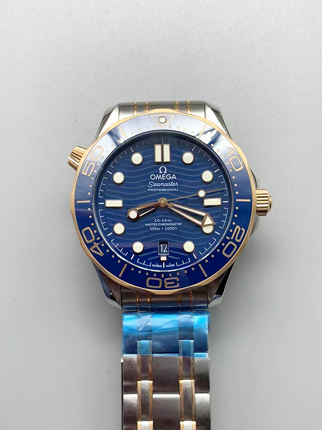 Patek Philippe Aquanaut 5968 Chronograph Steel Casing Blue Dial Watch - Mirck Clone Patek Philippe Aquanaut 5968 Chronograph Steel Casing Blue Dial Watch - Mirck Clone